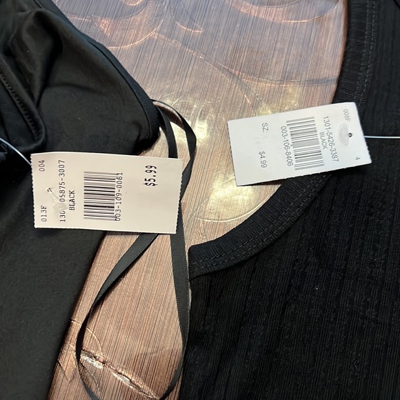 Tank Tops - Picture 4 of 4